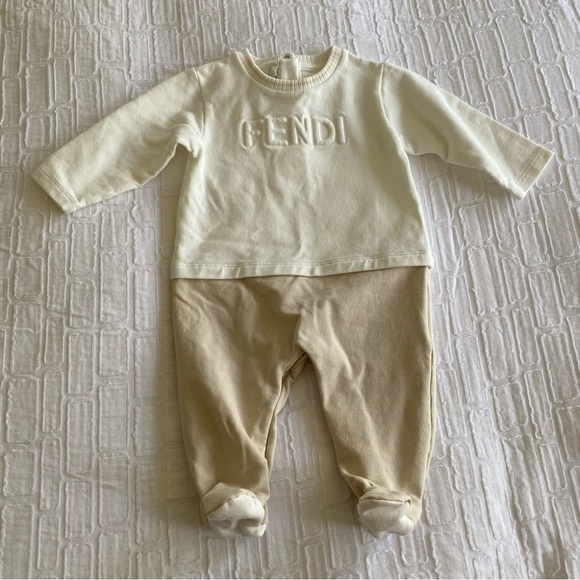Fendi Baby Long Sleeve Footie Onesie - Picture 2 of 6